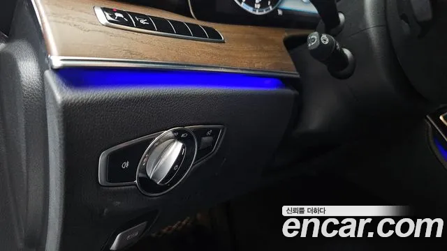 Mercedes-Benz E-Класс 2019 thumb 7