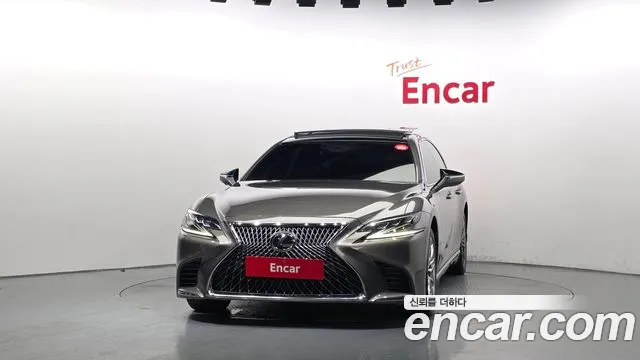Lexus LS 2019 thumb 6