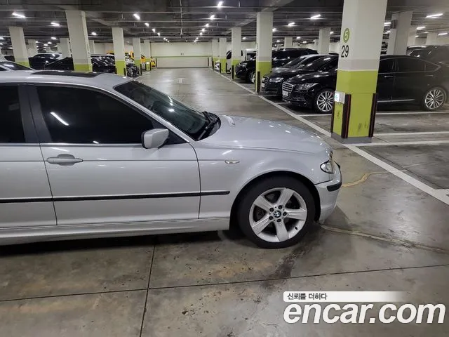 BMW 3 серии 2004 thumb 5