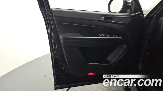 KG_Mobility_Ssangyong Rexton 2022 thumb 9