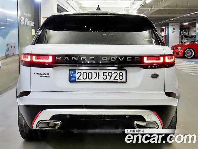 Land Rover Range Rover Velar 2017 thumb 2