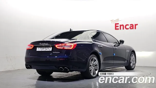 Maserati Quattroporte 2018 thumb 10