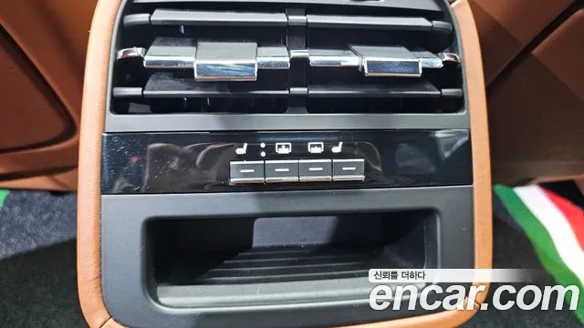 Maserati Quattroporte 2018 thumb 3