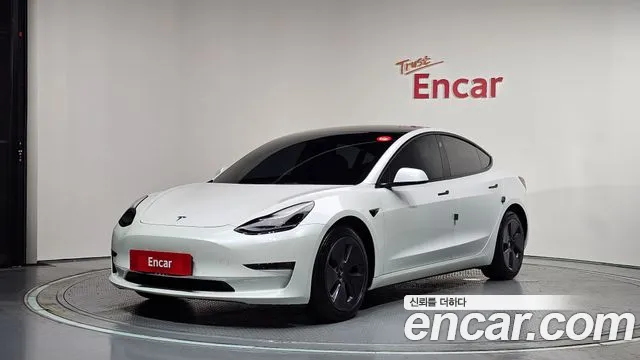 Tesla Model 3 2022 thumb 5