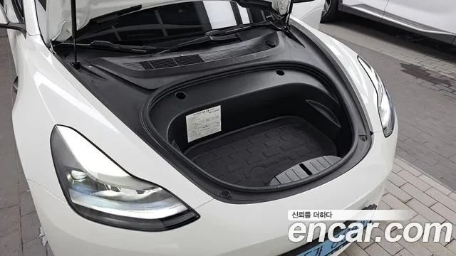 Tesla Model 3 2022 thumb 11