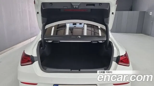 Mercedes-Benz CLA 2021 thumb 10