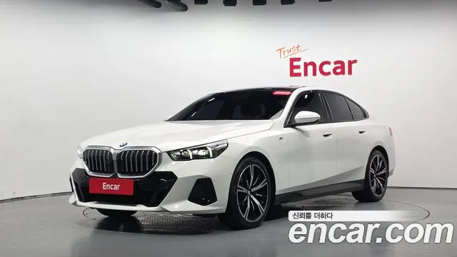 BMW 5 серии 2024 thumb 11