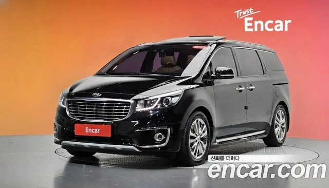 Kia Carnival 2015 thumb 6