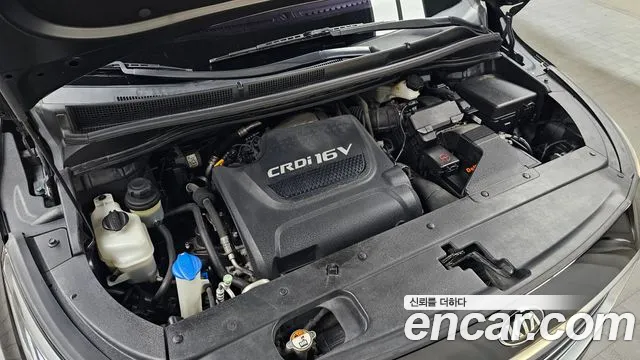 Kia Carnival 2015 thumb 8