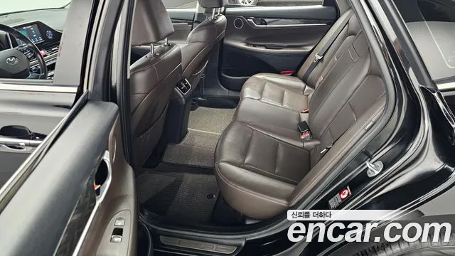 Hyundai Grandeur 2018 thumb 9