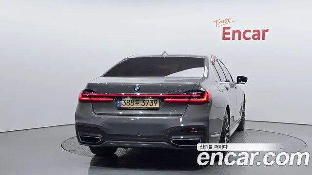 BMW 7 серии 2021 thumb 7