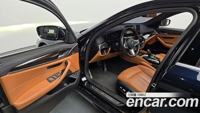 BMW 5 серии 2022 thumb 12