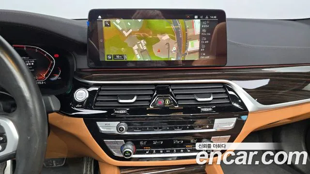 BMW 5 серии 2022 thumb 3