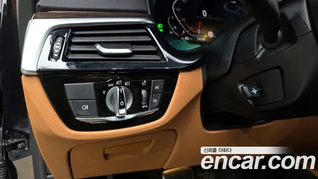 BMW 5 серии 2022 thumb 7