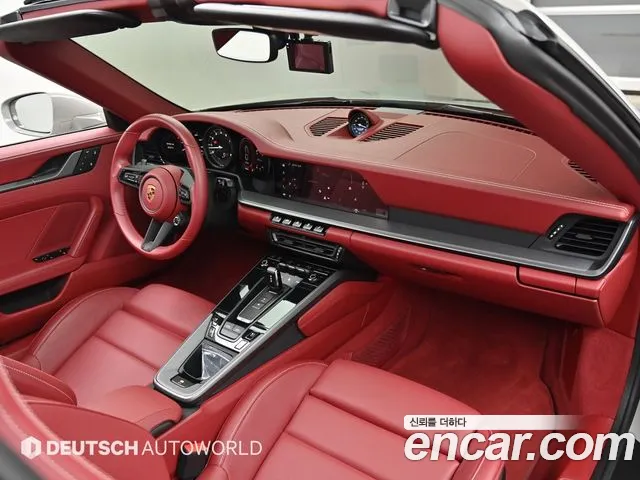 Porsche 911 2024 thumb 4