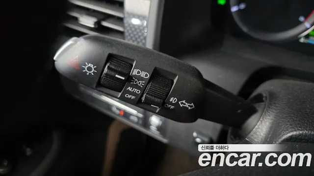 KG_Mobility_Ssangyong Rexton 2020 thumb 3