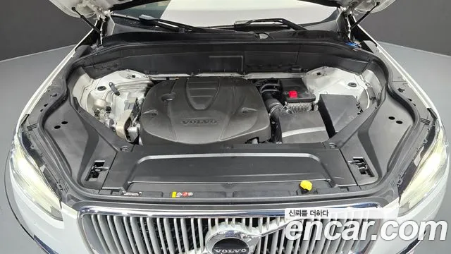 Volvo XC90 2018 thumb 9