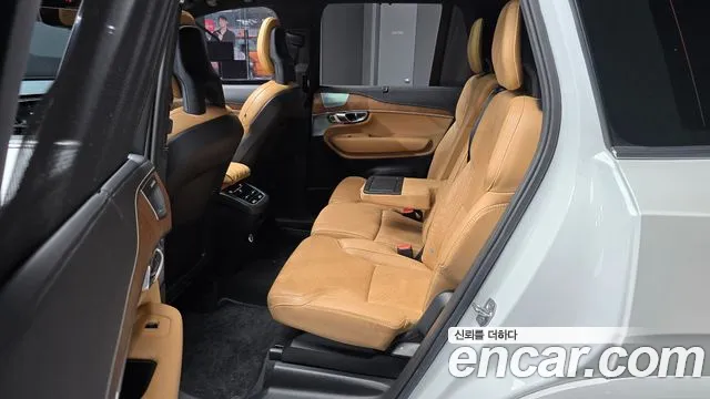 Volvo XC90 2018 thumb 6