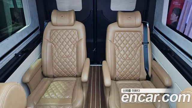 Mercedes-Benz Sprinter 2019 thumb 8