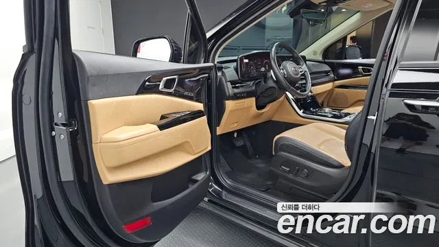 Kia Carnival 2021 thumb 8