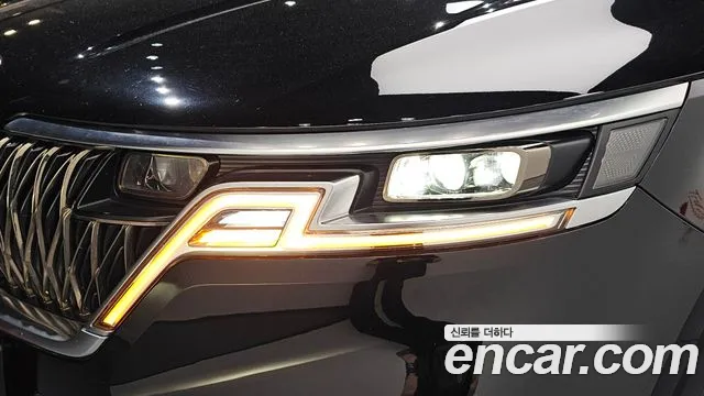 Kia Carnival 2021 thumb 5
