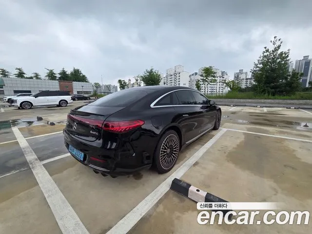 Mercedes-Benz EQS 2023 thumb 12