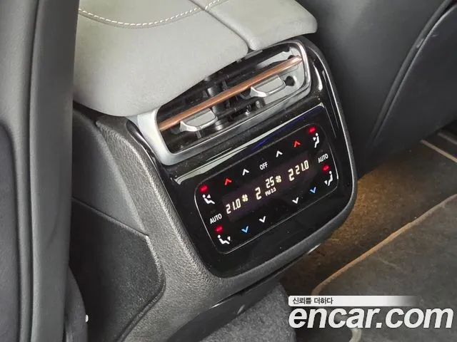 Mercedes-Benz EQS 2023 thumb 9