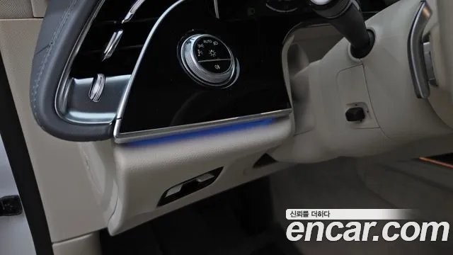 Mercedes-Benz E-Класс 2024 thumb 9