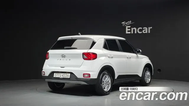 Hyundai Venue 2024 thumb 2