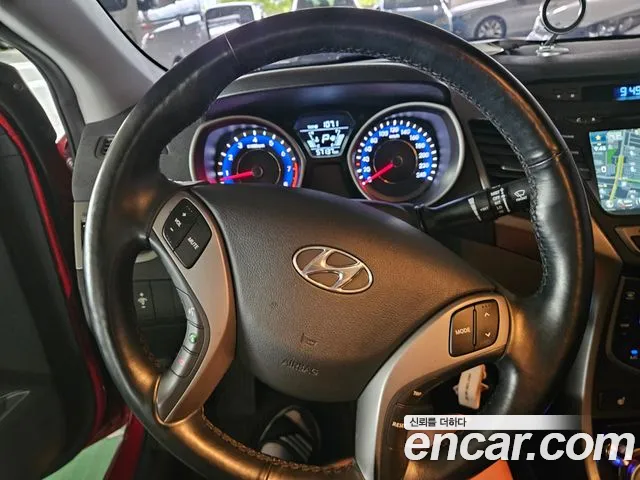 Hyundai Avante 2014 thumb 4