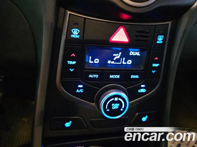 Hyundai Avante 2014 thumb 2