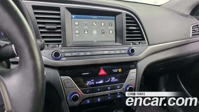 Hyundai Avante 2016 thumb 3