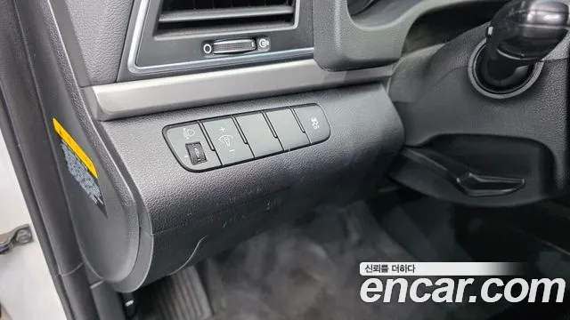 Hyundai Avante 2016 thumb 12