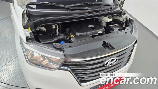 Hyundai Starex 2018 thumb 5