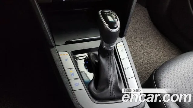 Hyundai Avante 2016 thumb 2