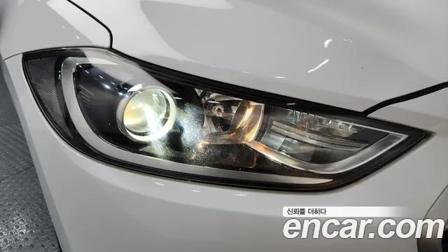Hyundai Avante 2016 thumb 10