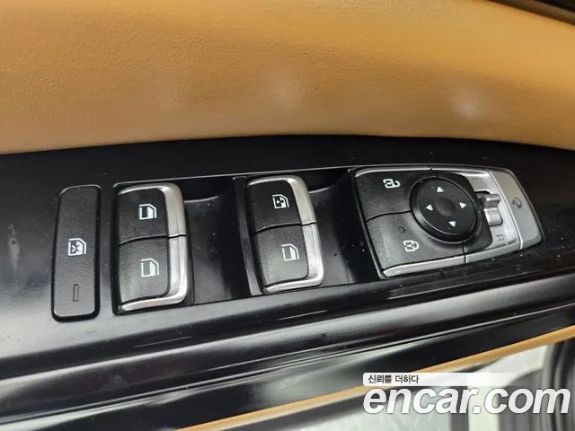 Kia Carnival 2022 thumb 8
