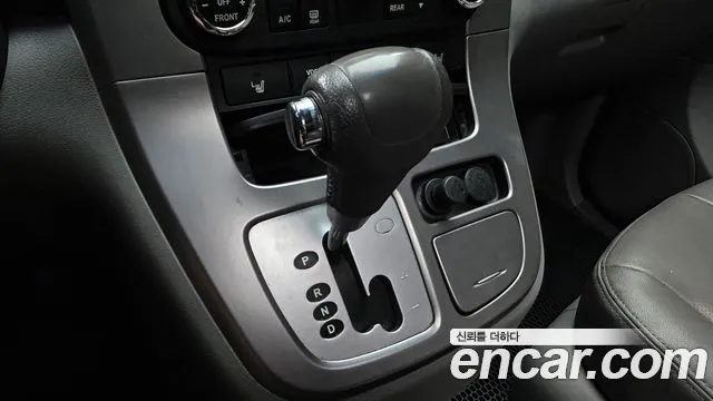 Kia Carnival 2013 thumb 4