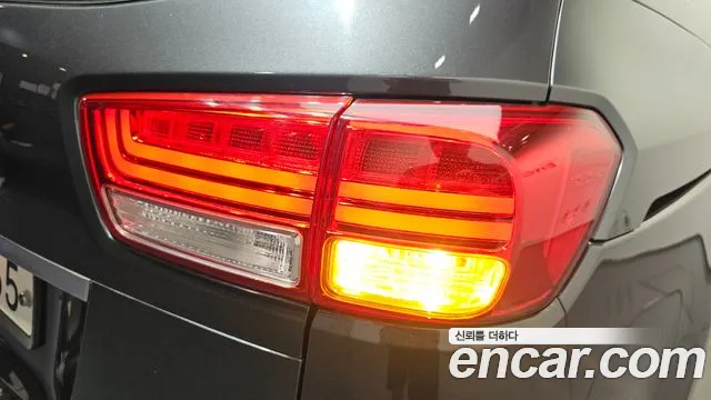 Kia Carnival 2018 thumb 6