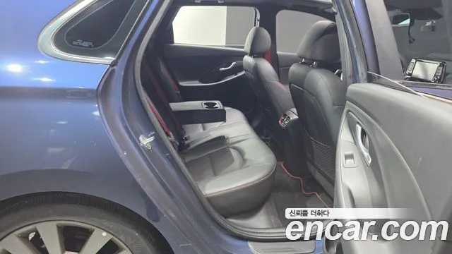 Hyundai i30 2016 thumb 12