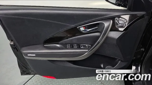 Hyundai Grandeur 2014 thumb 2