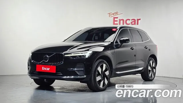 Volvo XC60 2025 thumb 3
