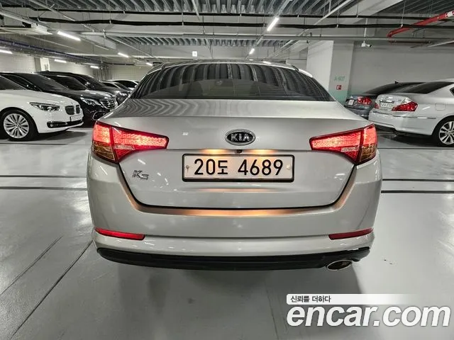 Kia K5 2010 thumb 8