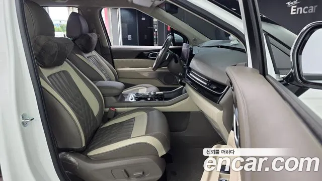 Kia Carnival 2024 thumb 4