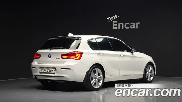 BMW 1 серии 2019 thumb 4