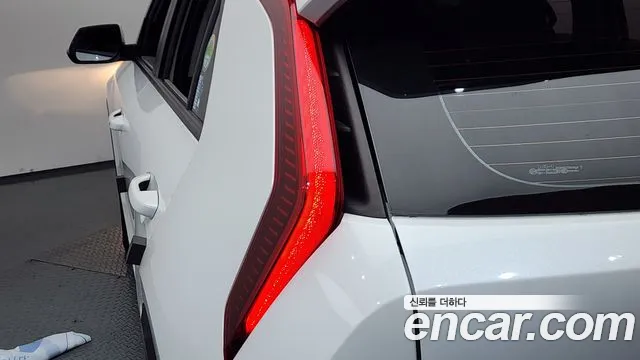 Kia Niro 2022 thumb 2