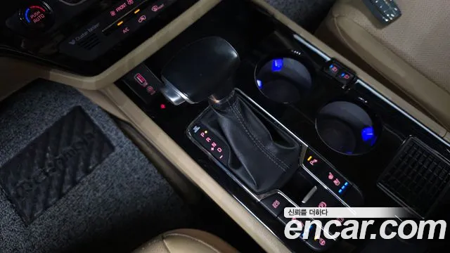 Kia Carnival 2019 thumb 2