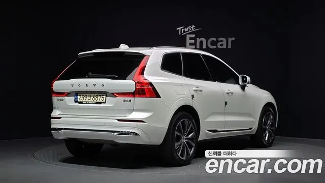 Volvo XC60 2022 thumb 12