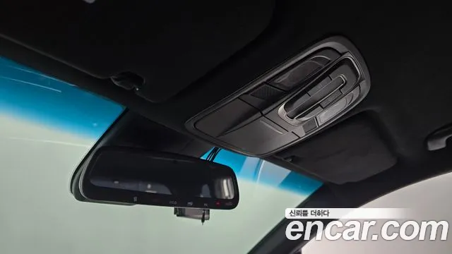 Hyundai Santa Fe 2018 thumb 6