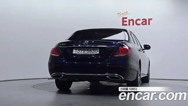 Mercedes-Benz E-Класс 2020 thumb 5